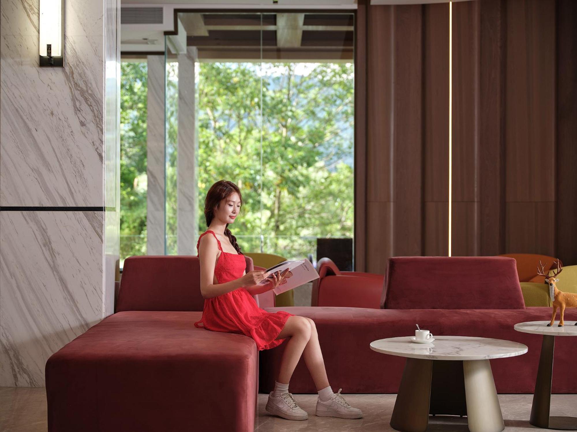Zhangjiajie Utopia Hotel--Free One Way Pick Up Service Over 2 Nights Extérieur photo