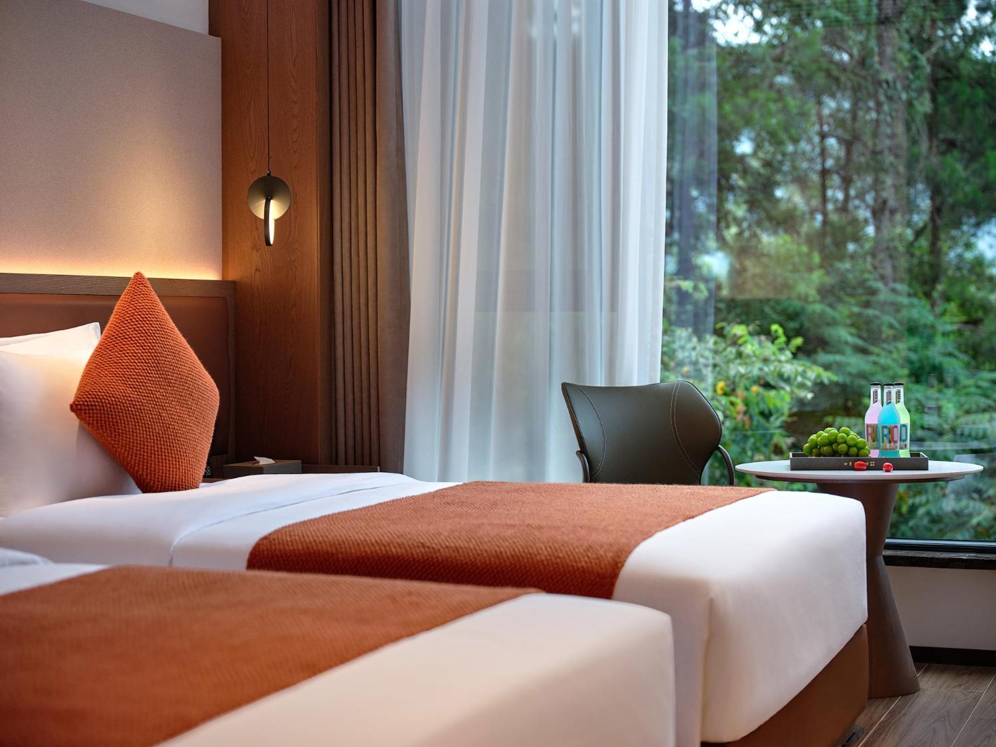 Zhangjiajie Utopia Hotel--Free One Way Pick Up Service Over 2 Nights Extérieur photo