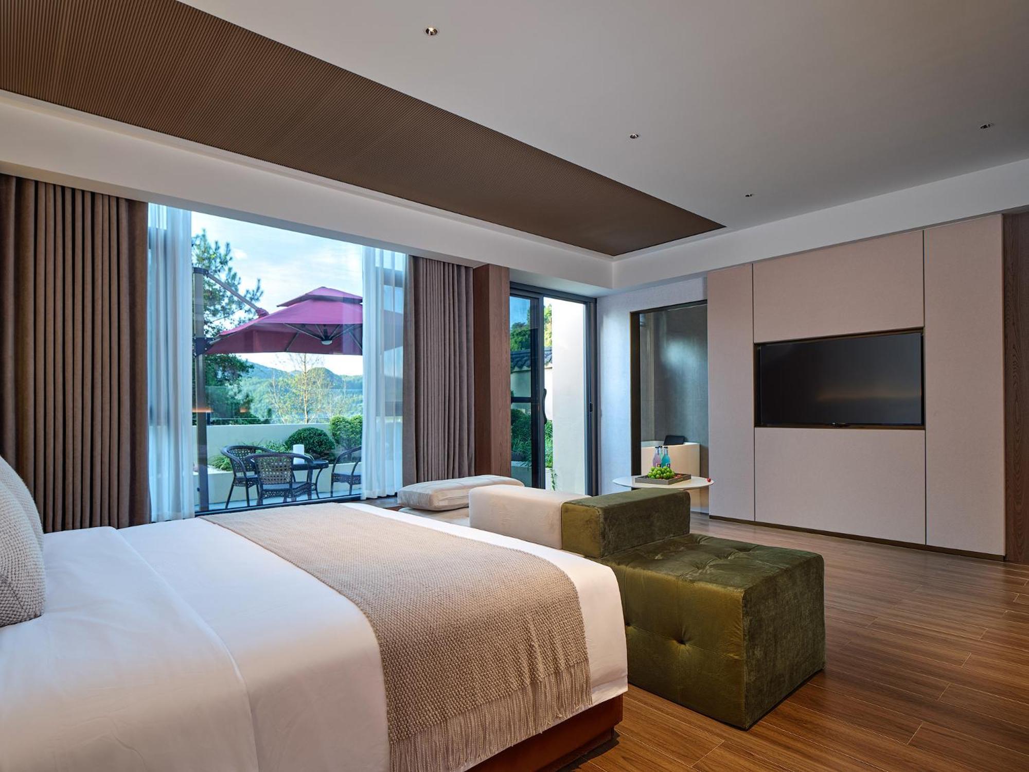 Zhangjiajie Utopia Hotel--Free One Way Pick Up Service Over 2 Nights Extérieur photo