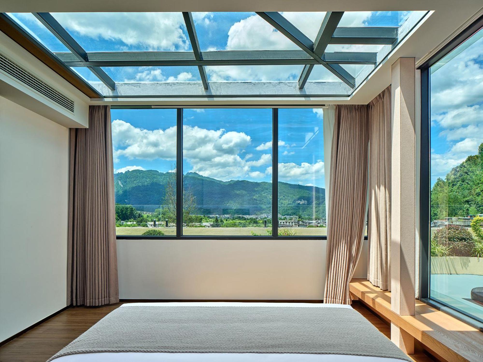 Zhangjiajie Utopia Hotel--Free One Way Pick Up Service Over 2 Nights Extérieur photo