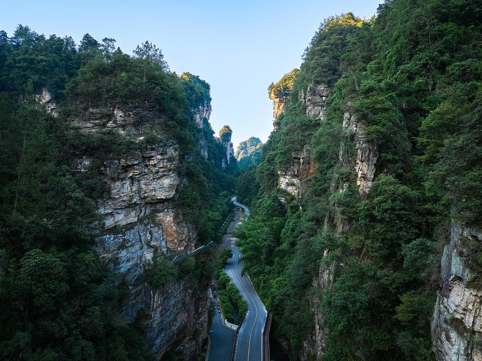 Zhangjiajie Utopia Hotel--Free One Way Pick Up Service Over 2 Nights Extérieur photo